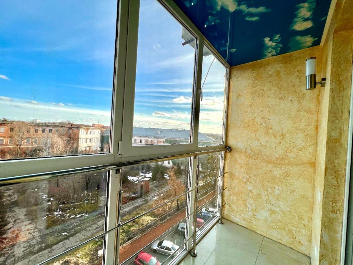 Apartpoltava Двокімнатні Апартаменти, До 6 Спальних Місць, Кутова Ванна, Корпусний Парк, Документи Для Відрядження Εξωτερικό φωτογραφία